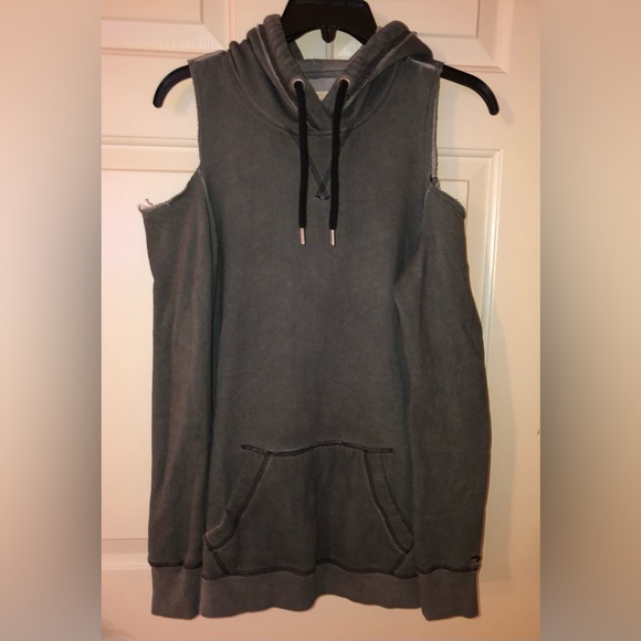 Hollister Hoodie, sweatshirt, cold-shoulder, Size Small, EUC - Picture 2 of 11